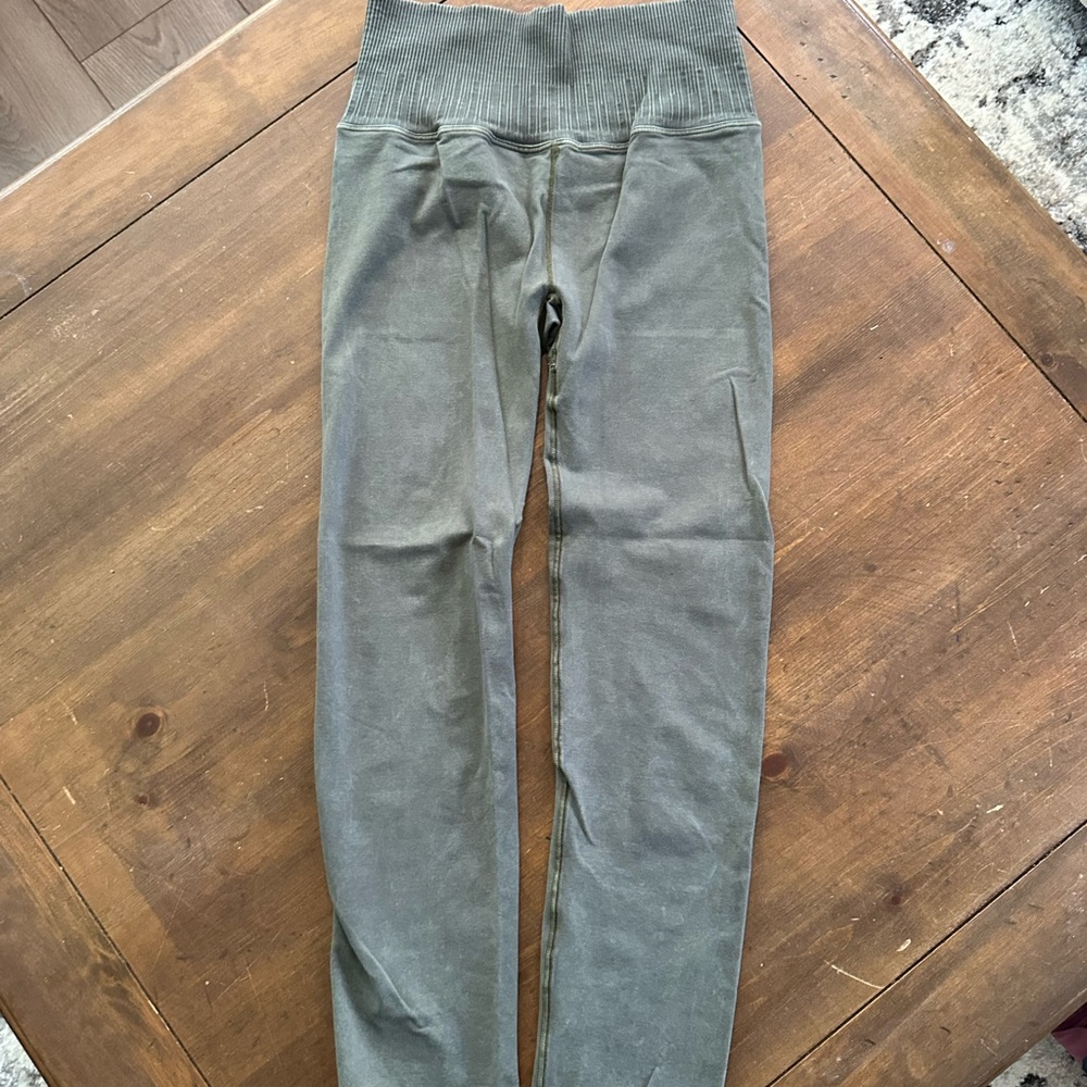 Free people Movement Good Karma High Rise Leggings 7/8 M/L secret moss